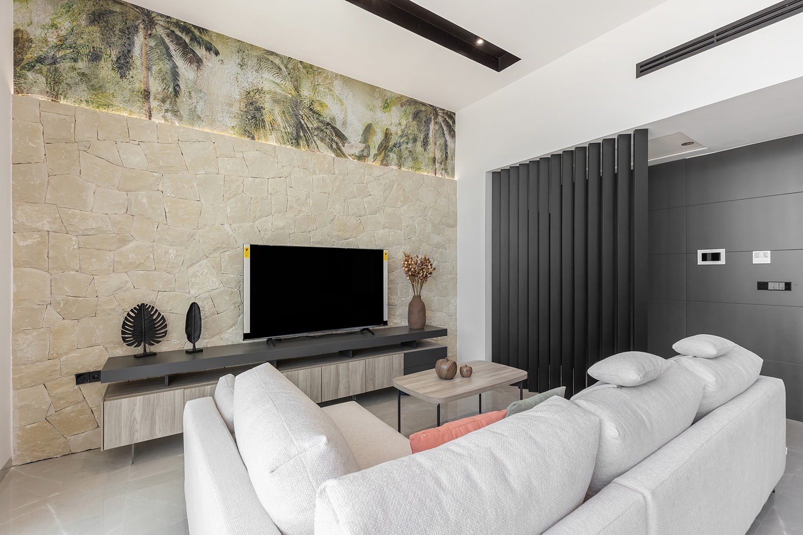 Villa for Sale in El Chaparral, Alicante