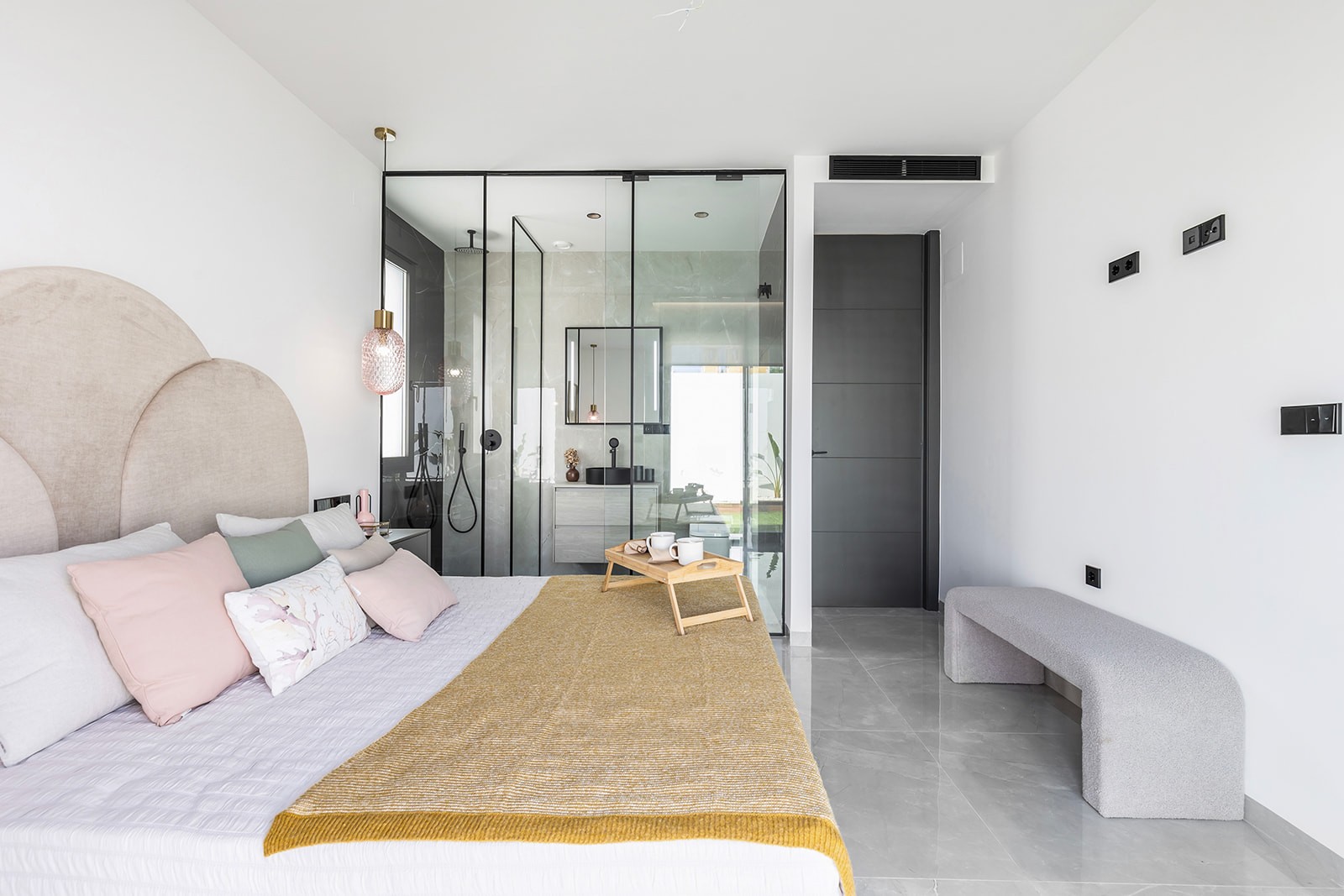 Villa for Sale in El Chaparral, Alicante