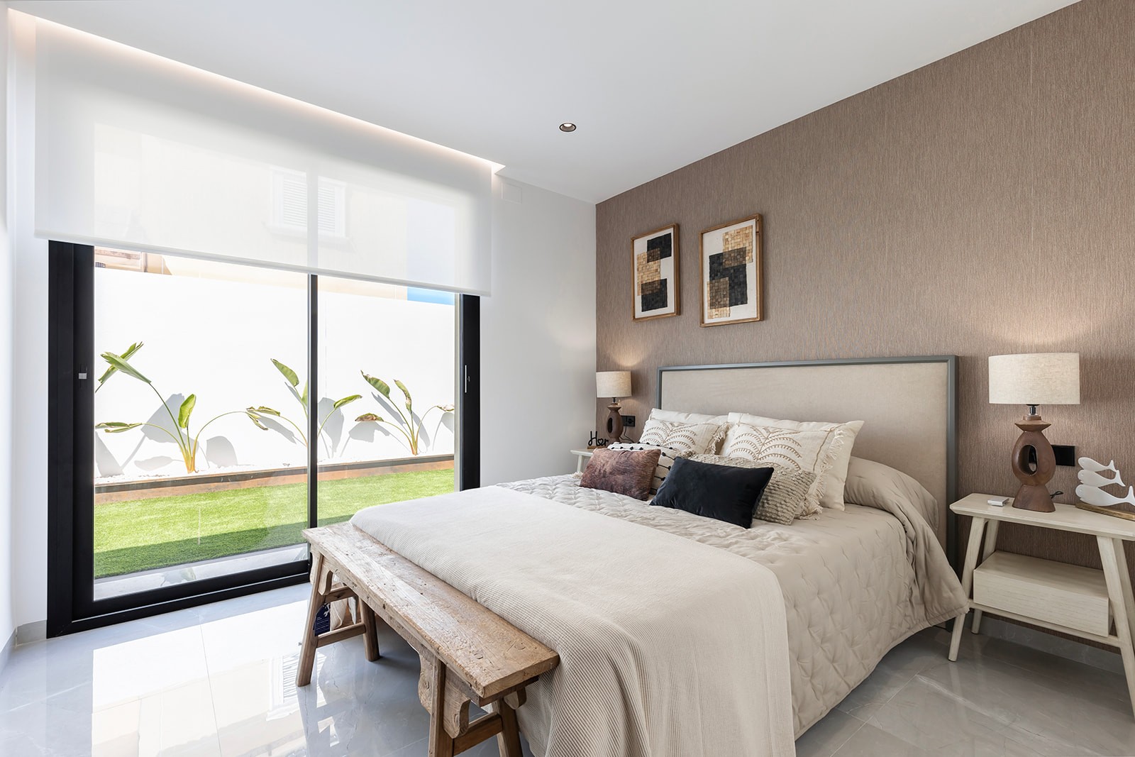 Villa for Sale in El Chaparral, Alicante
