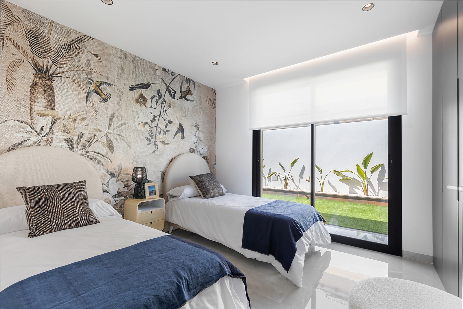 Villa for Sale in El Chaparral, Alicante