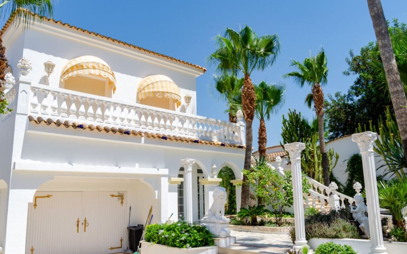 Villa for Sale in Orxeta, Alicante