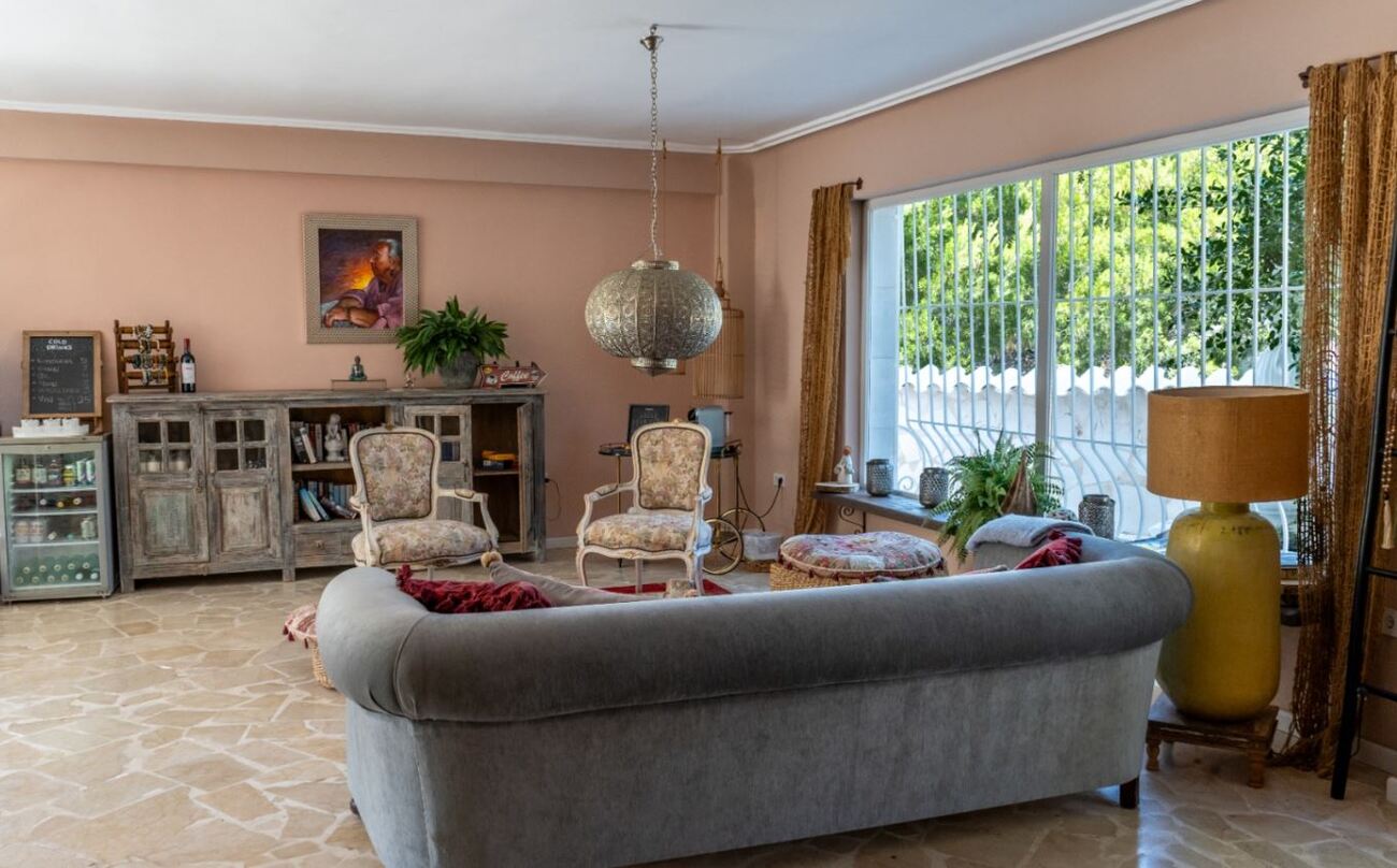 Villa for Sale in Orxeta, Alicante