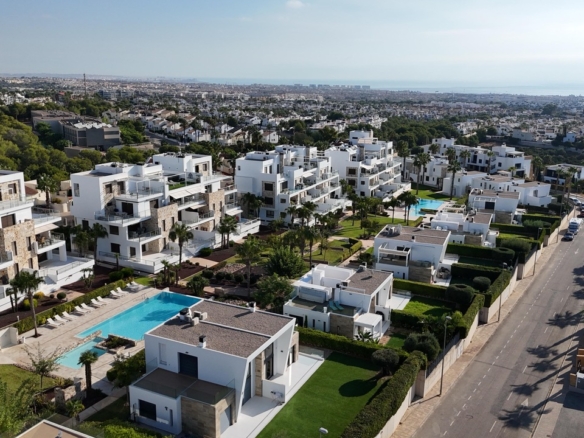 Villa for Sale in Los Dolses, Alicante