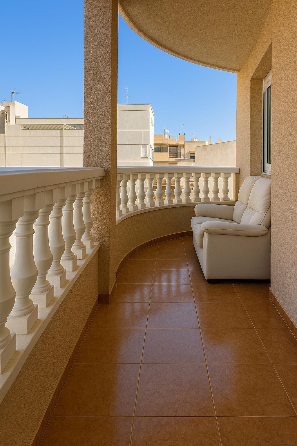 2-1 Apartment for Sale in Torrevieja, Alicante