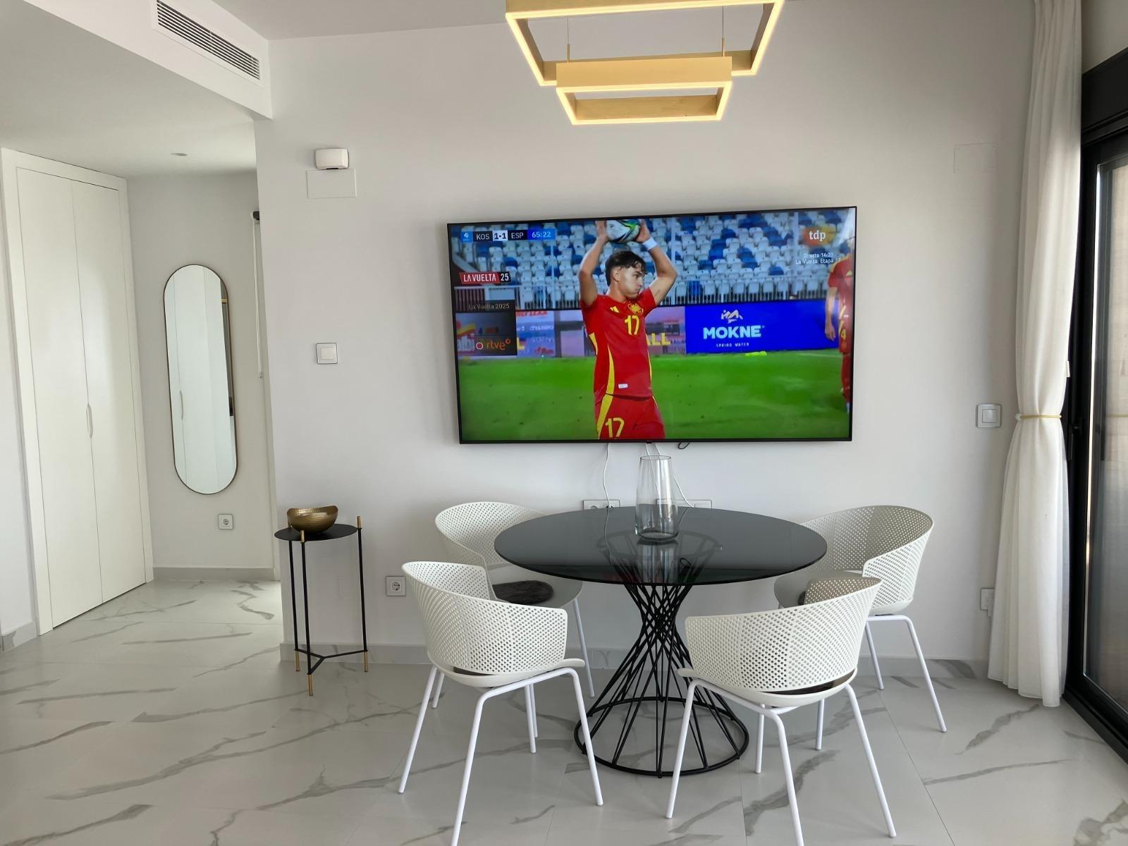 Bungalow for Sale in San Miguel de Salinas, Alicante