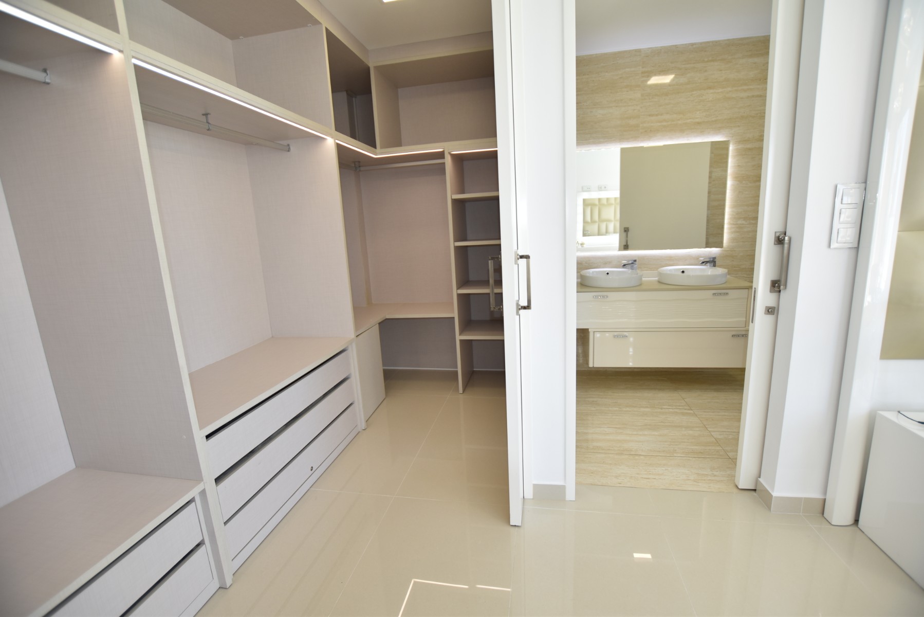 Villa for Sale in San Miguel de Salinas, Alicante