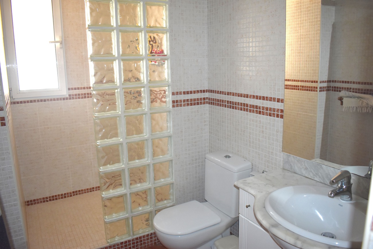 Villa for Sale in Guardamar del Segura, Alicante