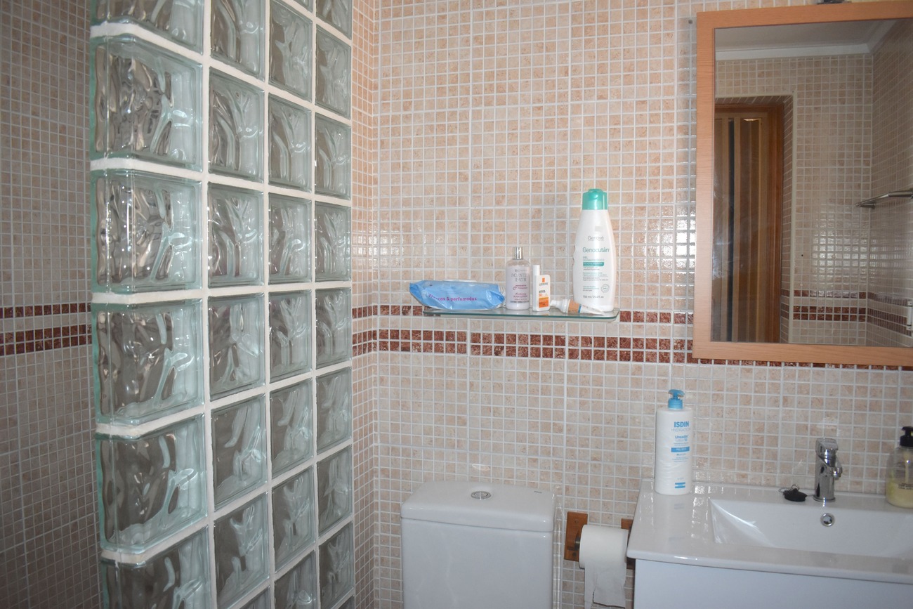 Villa for Sale in Guardamar del Segura, Alicante