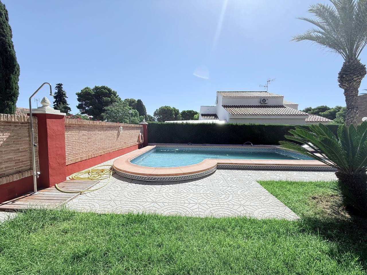 Villa for Sale in Campoamor, Alicante