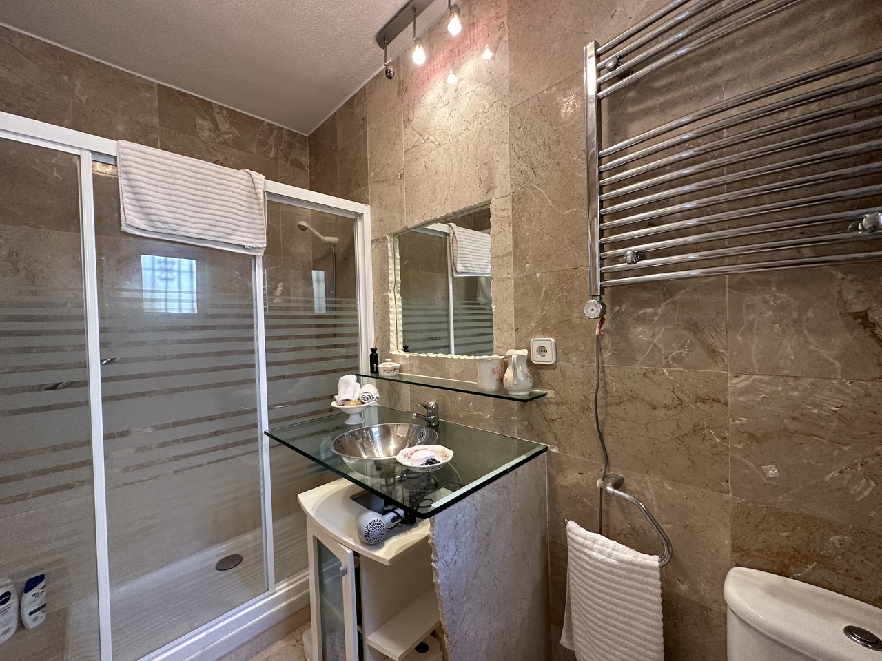 Villa for Sale in Villamartin, Alicante