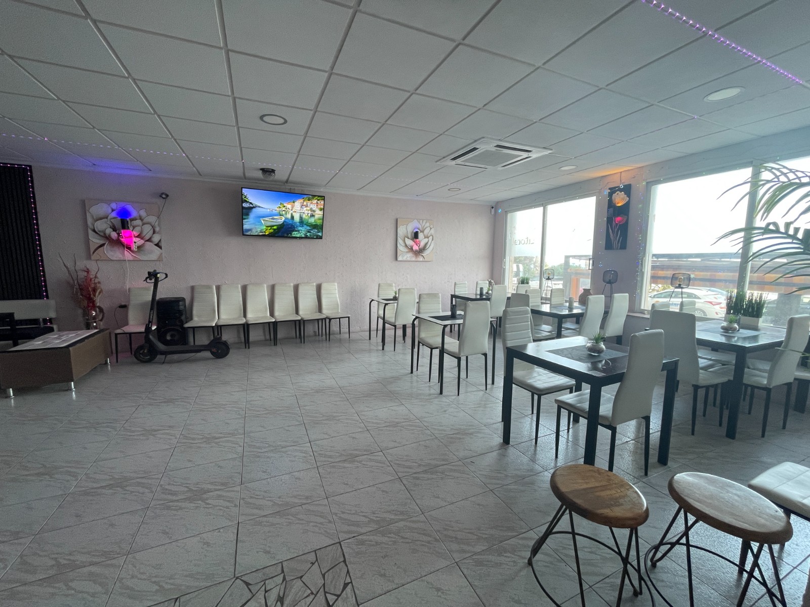 Commercial for Sale in Torrevieja, Alicante