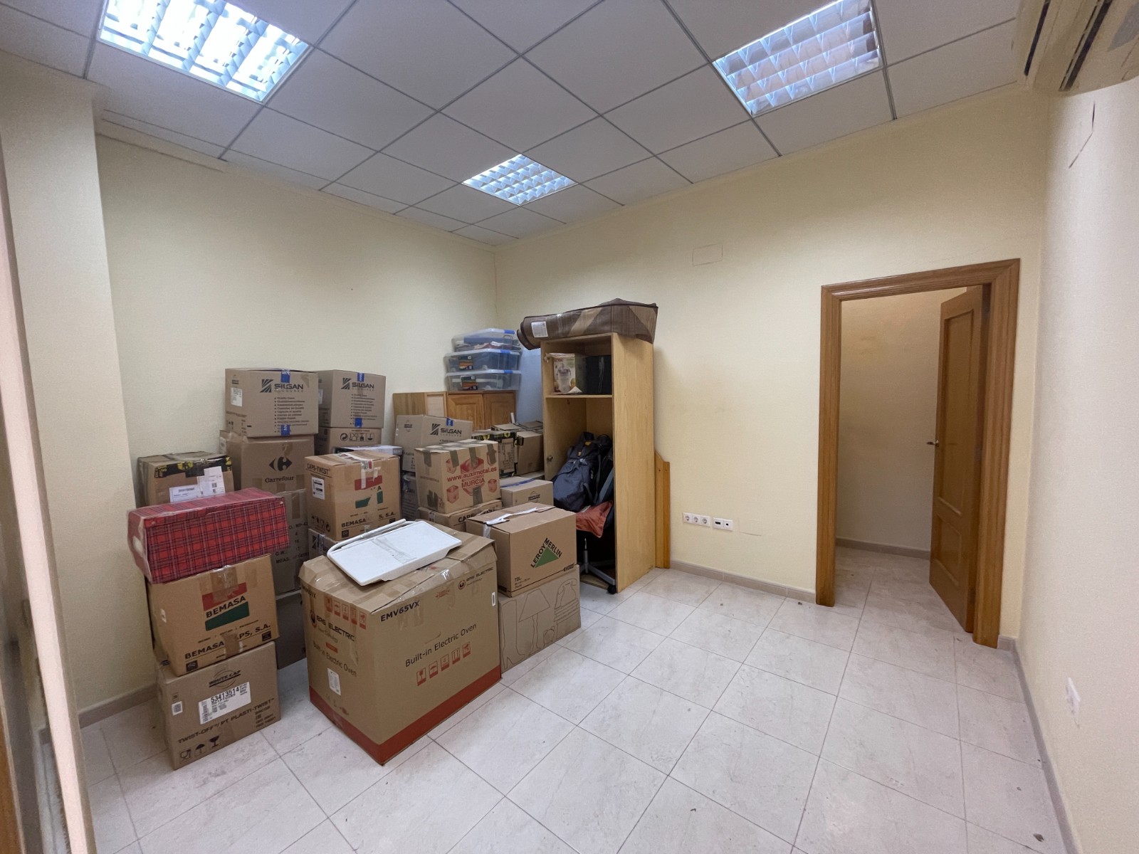 Commercial for Sale in Guardamar del Segura, Alicante