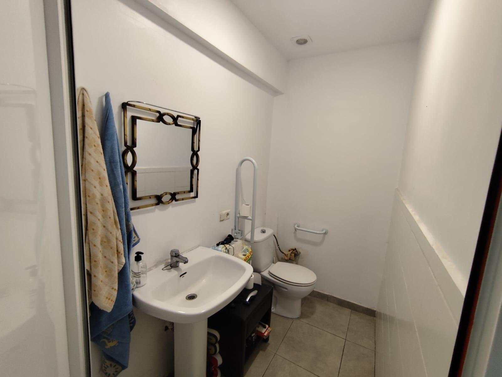 Commercial for Sale in Torrevieja, Alicante