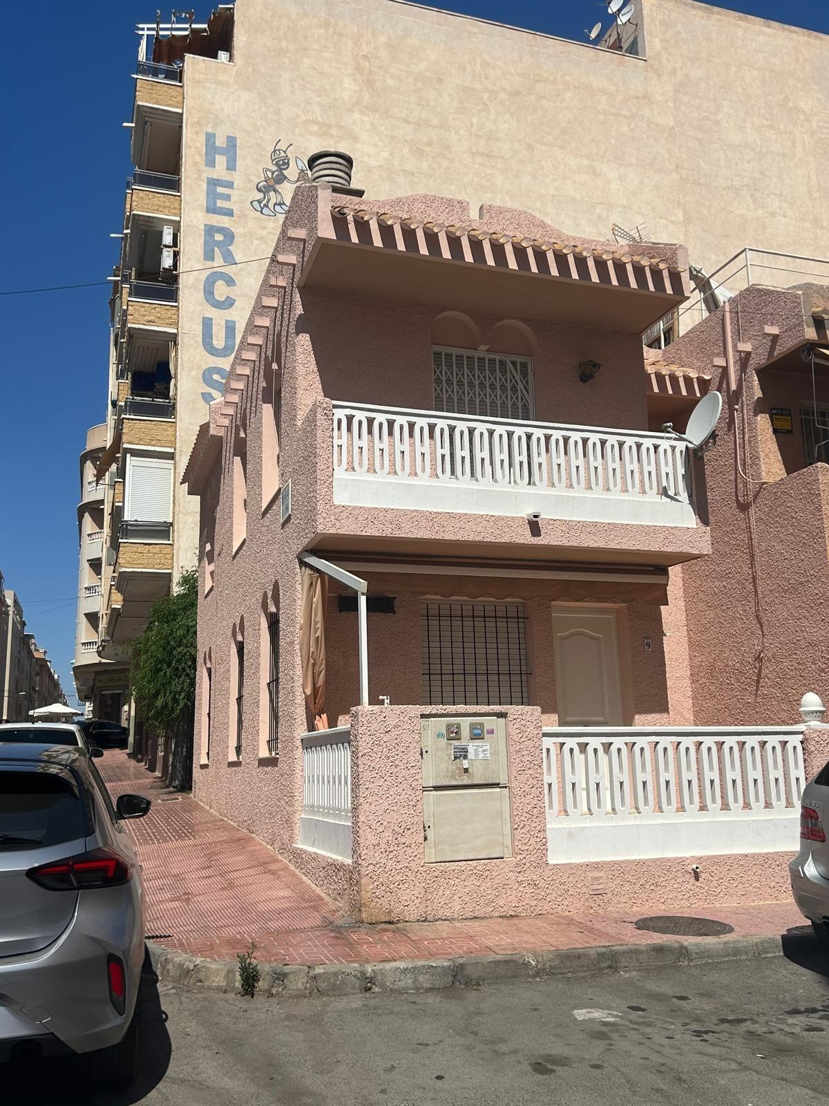 2-1 Town House for Sale in Torrevieja, Alicante