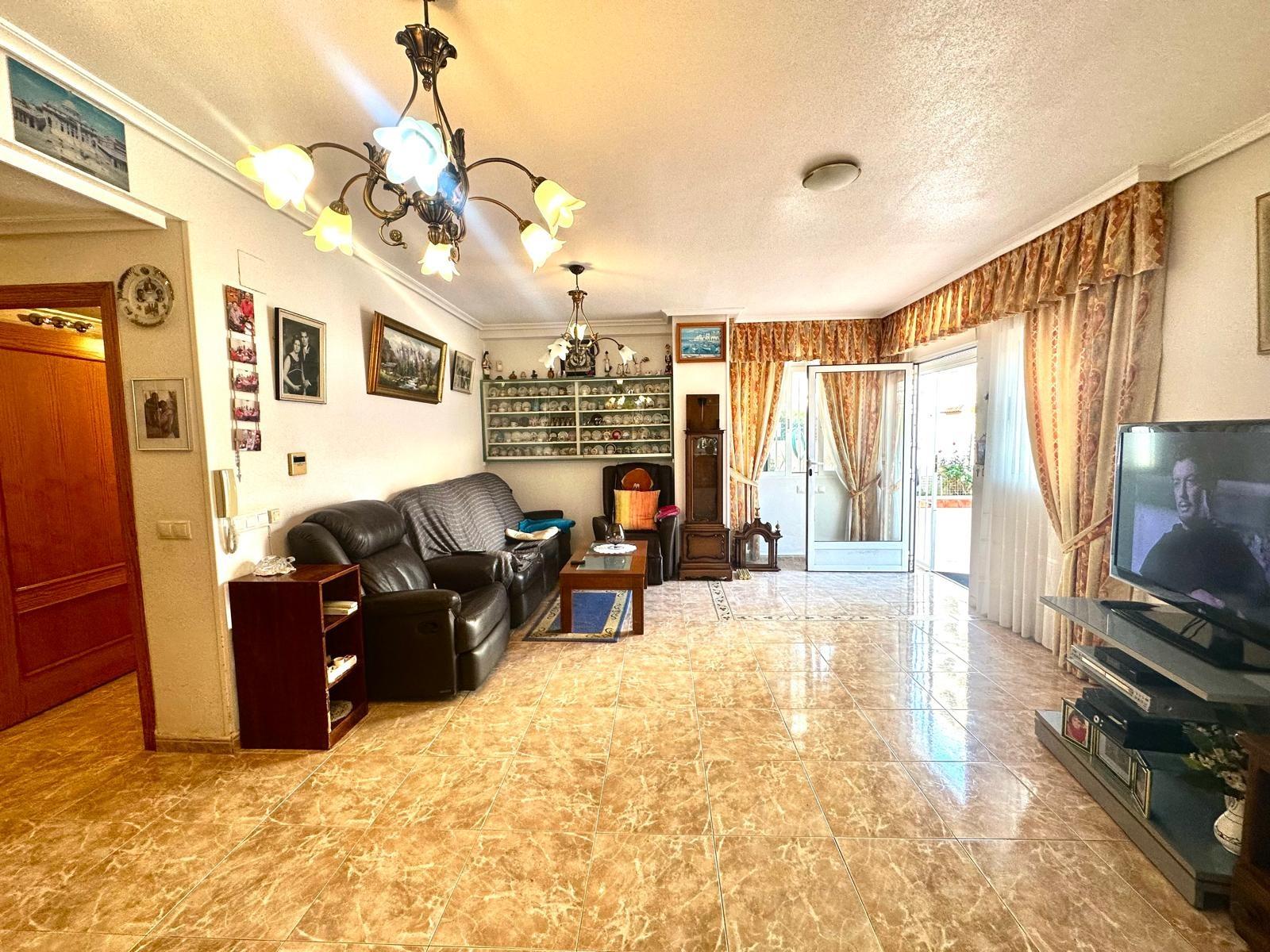 1-1 Apartment for Sale in Torrevieja, Alicante