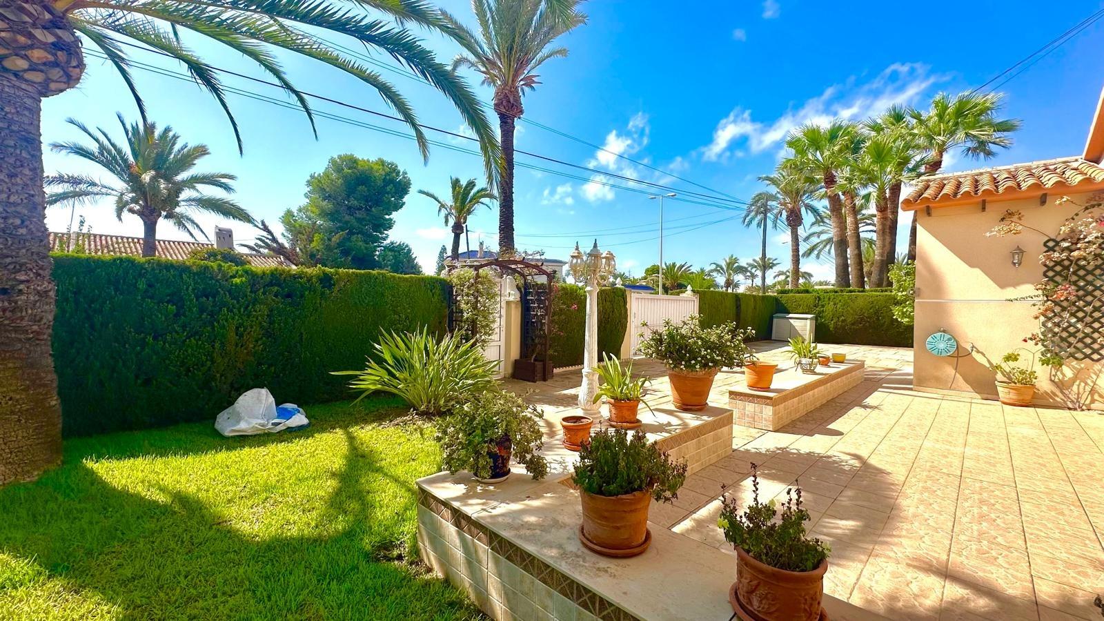 Villa for Sale in Cabo Roig, Alicante