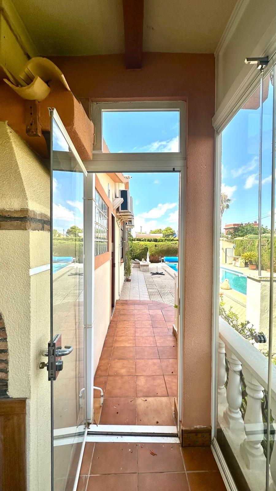 Villa for Sale in Cabo Roig, Alicante