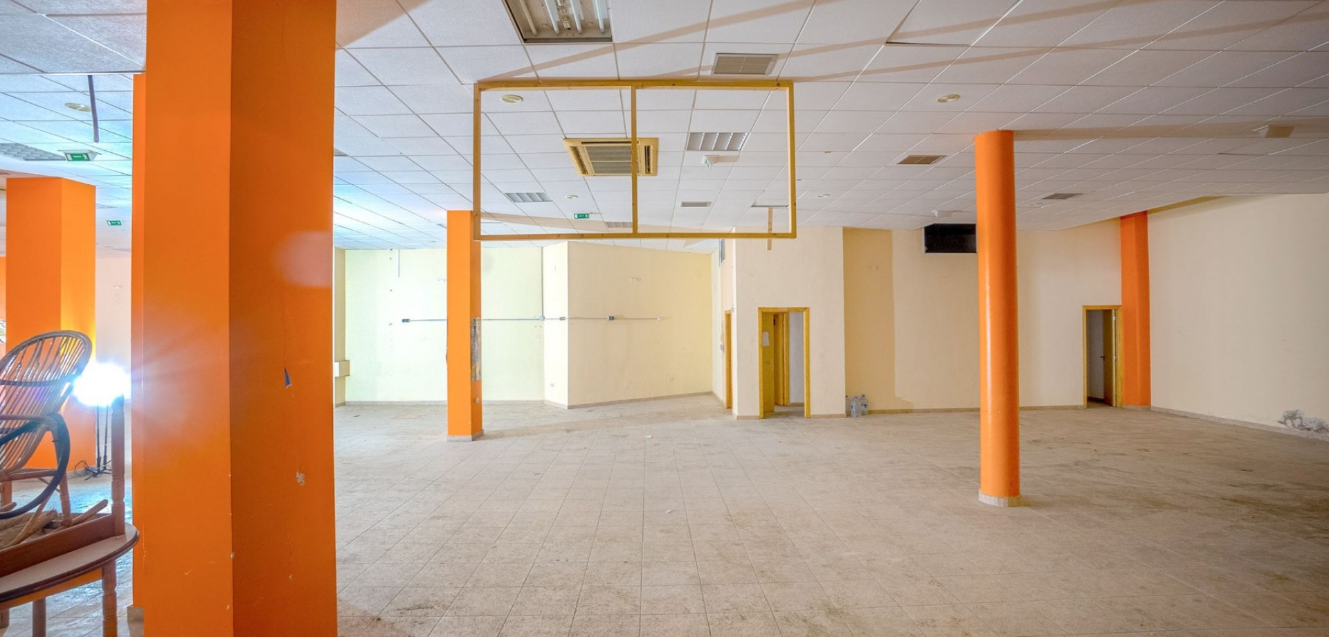 Commercial for Sale in Torrevieja, Alicante
