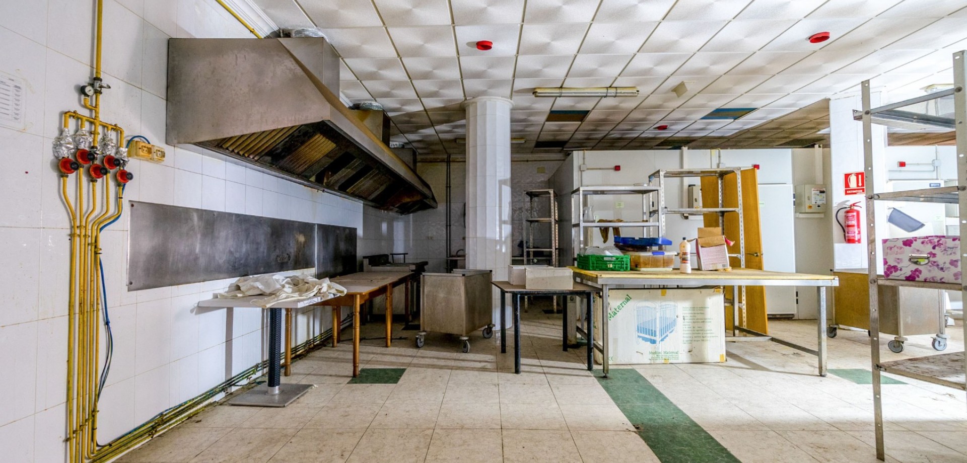 Commercial for Sale in Torrevieja, Alicante