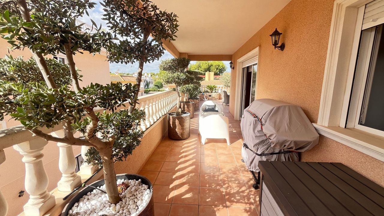 Apartment for Sale in Los Dolses, Alicante