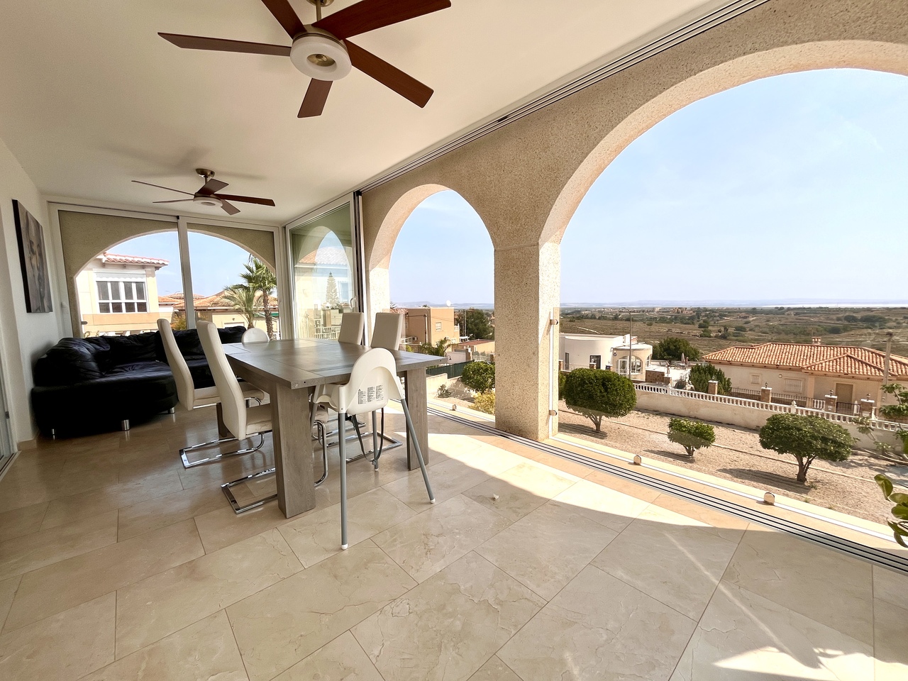 Villa for Sale in San Miguel de Salinas, Alicante