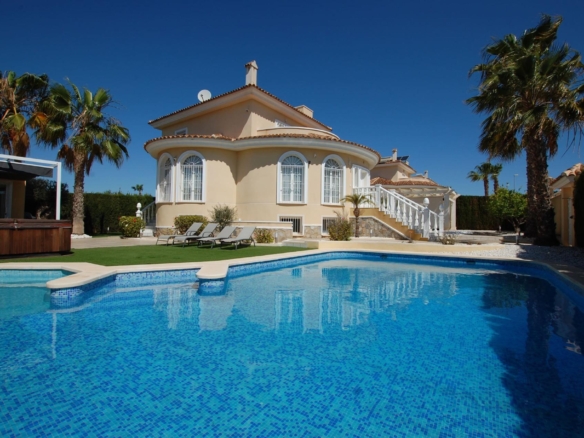 Villa for Sale in Ciudad Quesada, Alicante