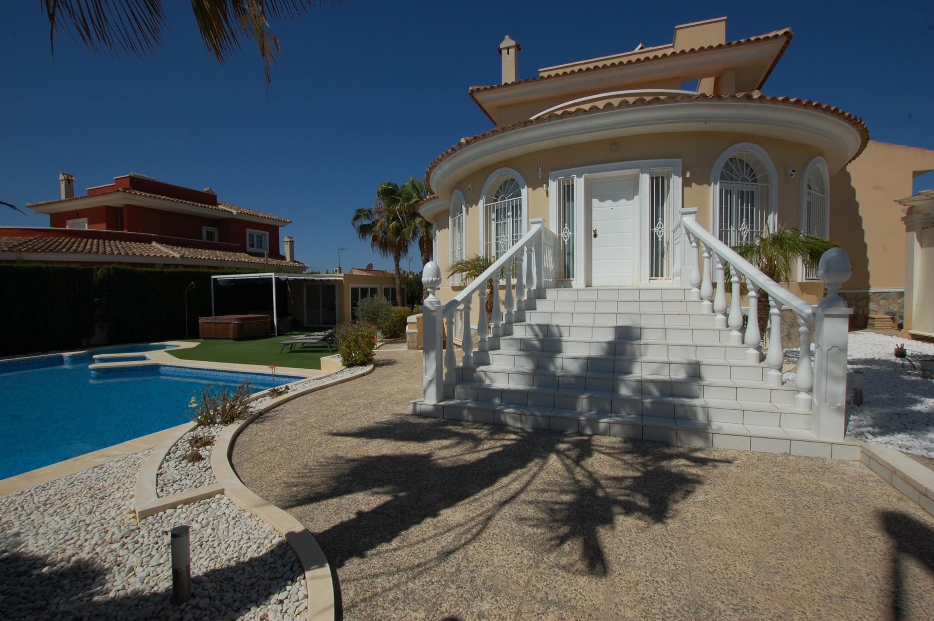 Villa for Sale in Ciudad Quesada, Alicante