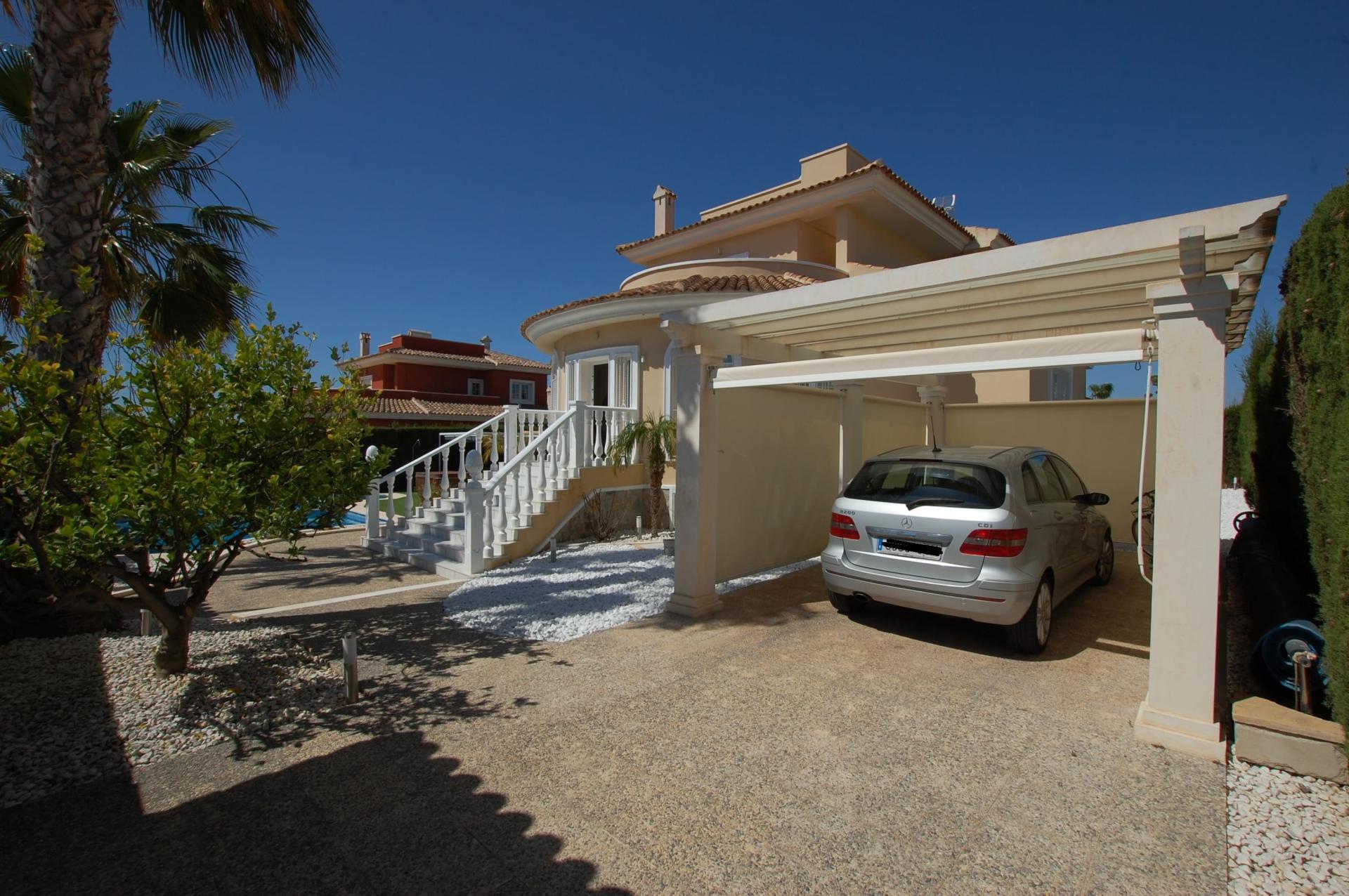 Villa for Sale in Ciudad Quesada, Alicante