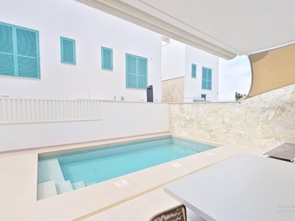 Bungalow for Sale in Pilar de La Horadada, Alicante