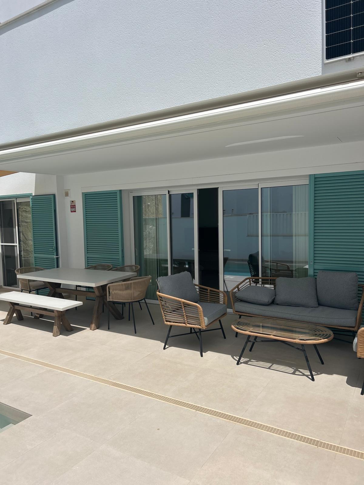 Bungalow for Sale in Pilar de La Horadada, Alicante