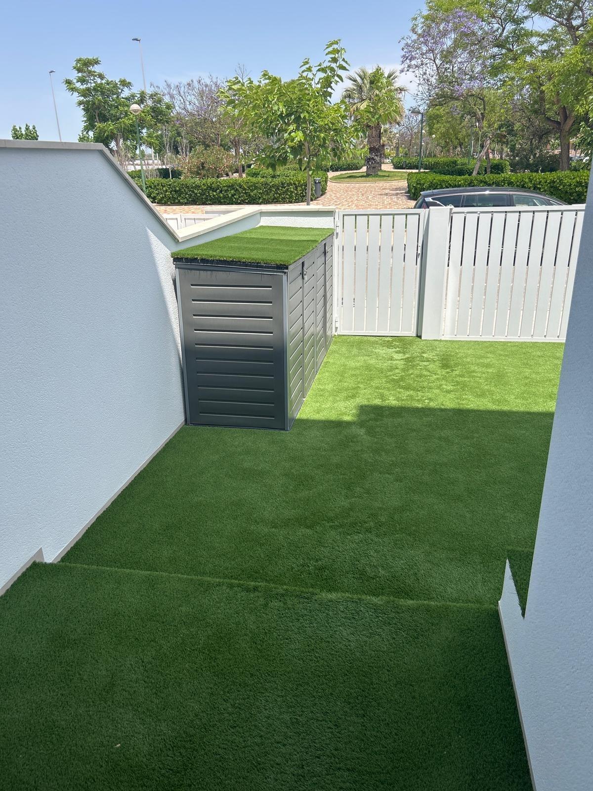 Bungalow for Sale in Pilar de La Horadada, Alicante
