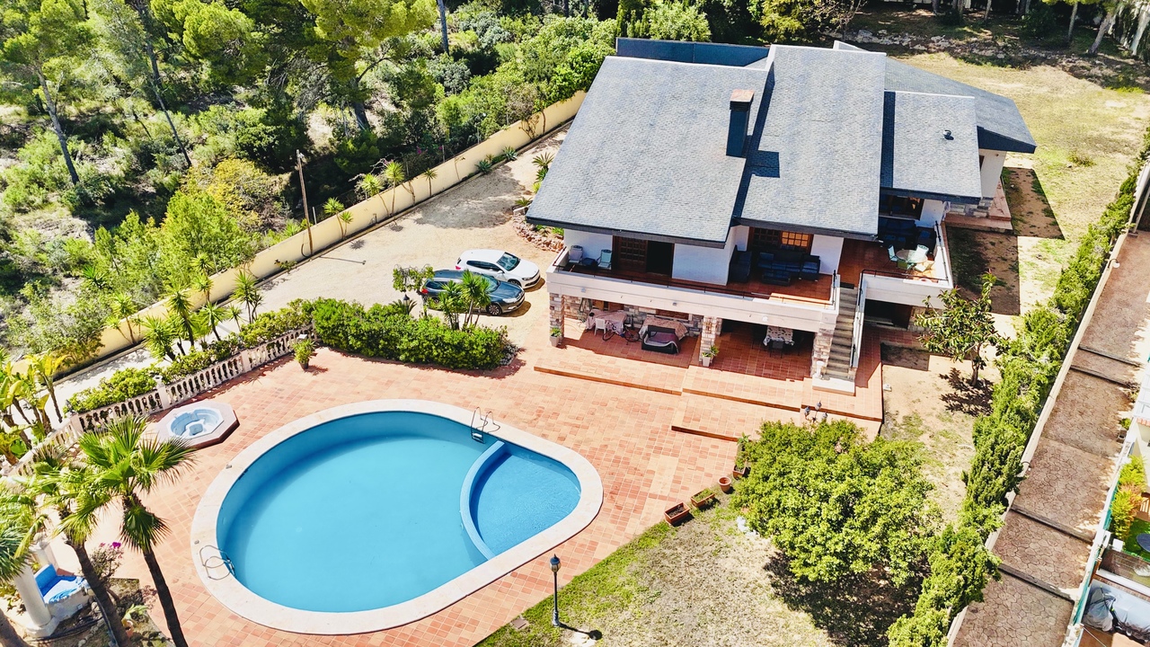 da0b0b4b-d75c-4903-90da-834abc2a9c9d_xlarge Villa for Sale in la Nucia, Alicante