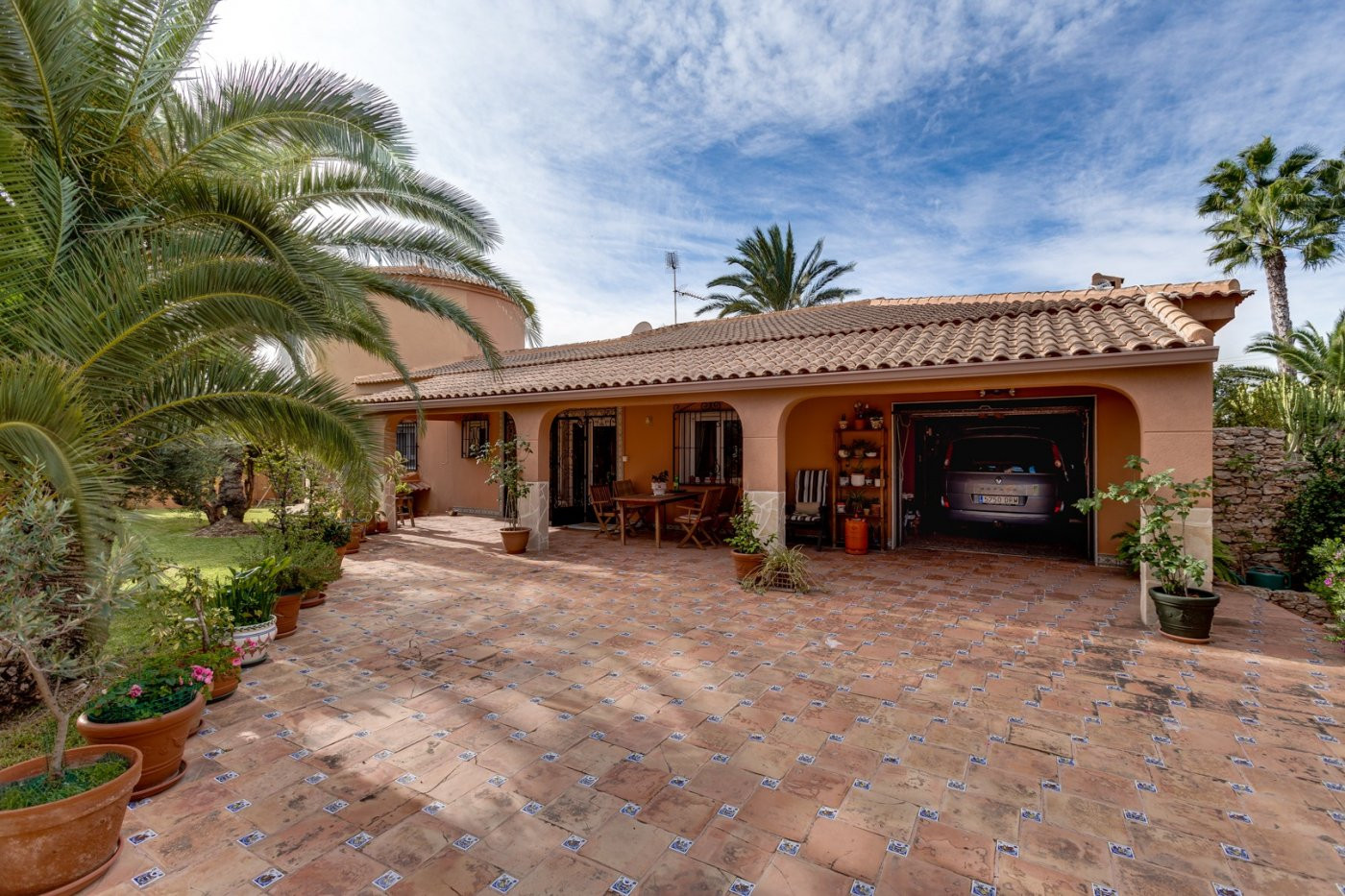 Villa for Sale in Torrevieja, Alicante