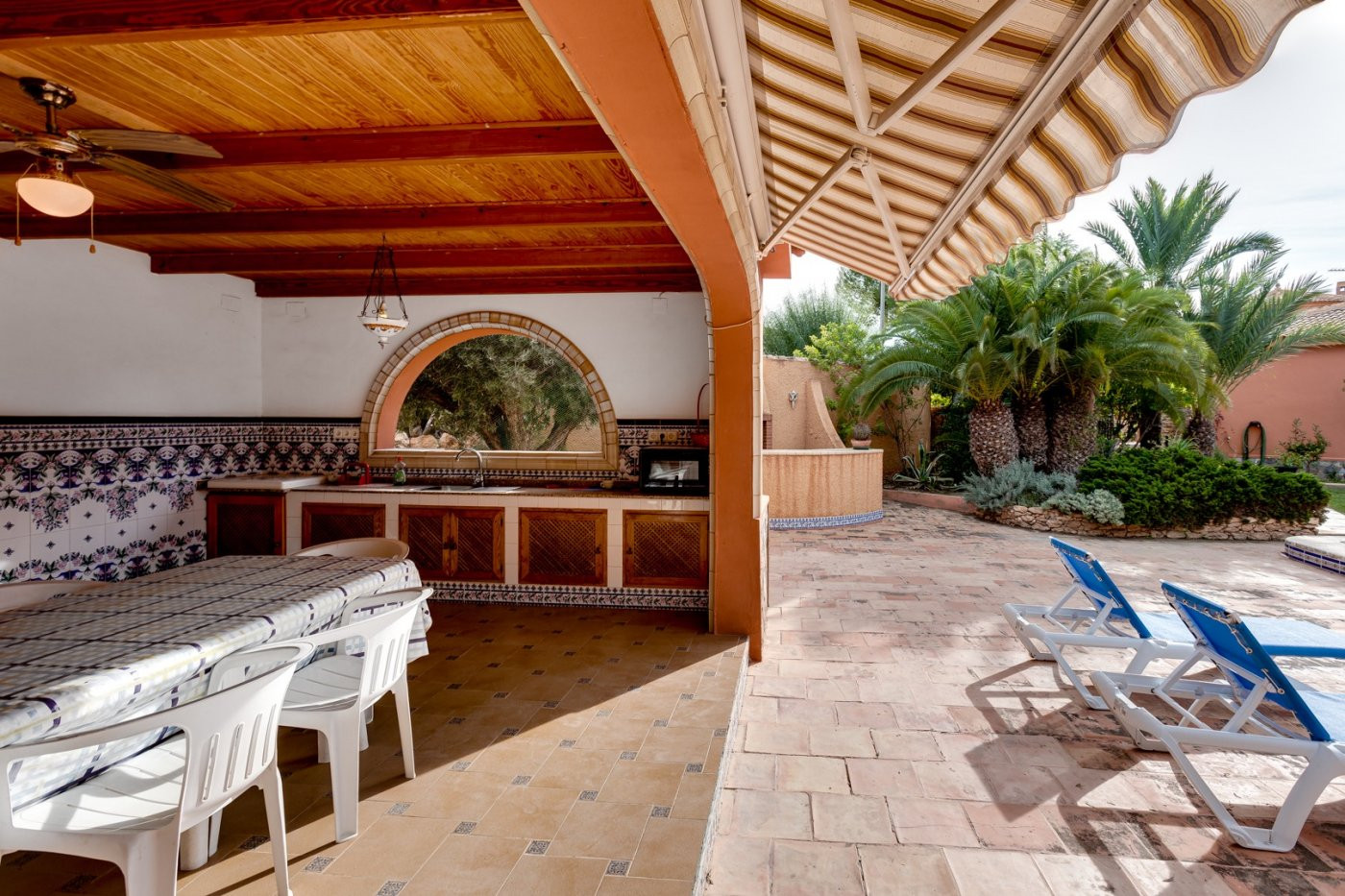 Villa for Sale in Torrevieja, Alicante