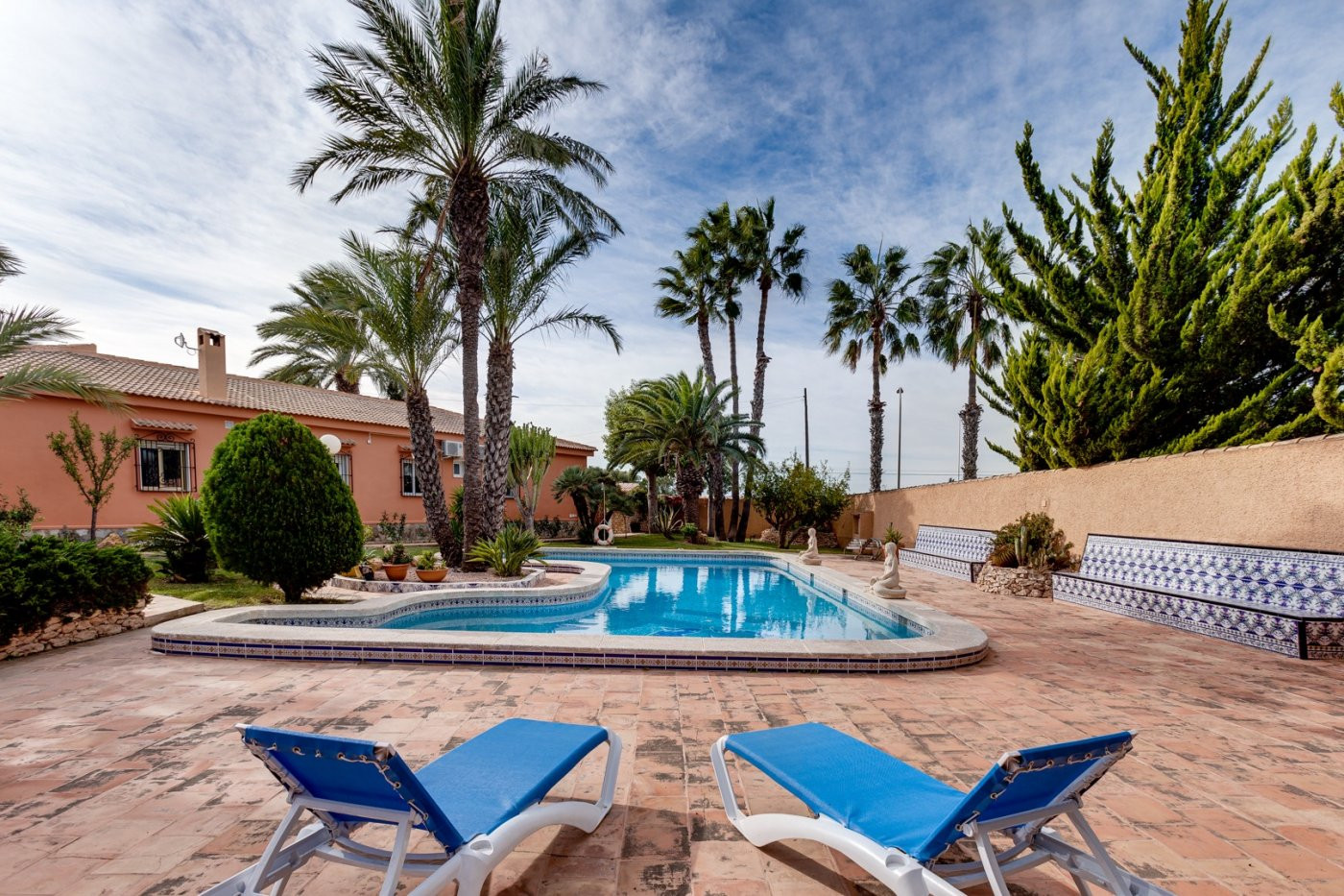 Villa for Sale in Torrevieja, Alicante