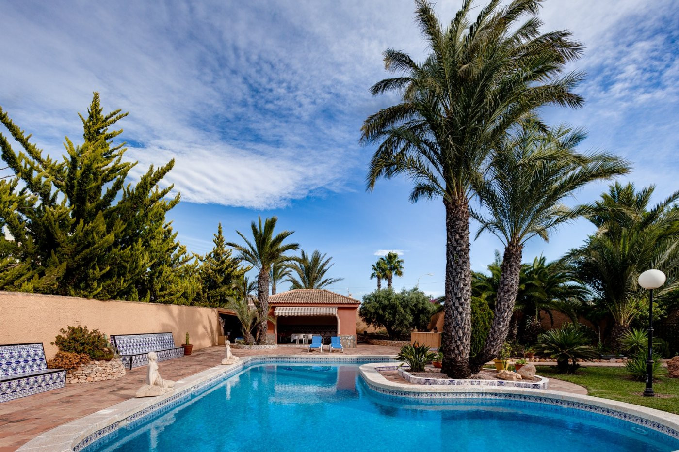 Villa for Sale in Torrevieja, Alicante