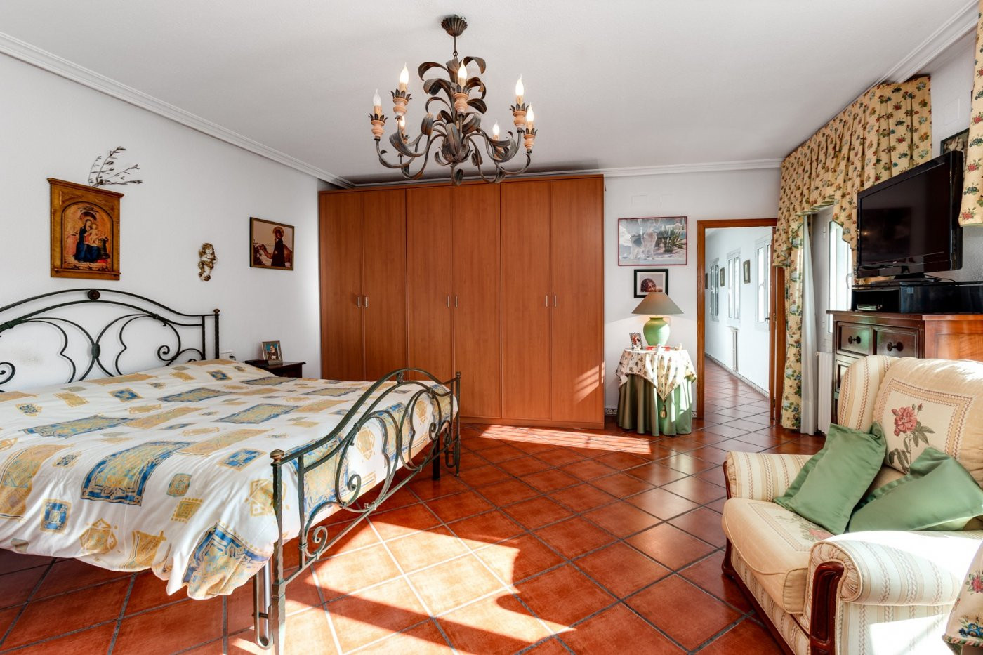 Villa for Sale in Torrevieja, Alicante