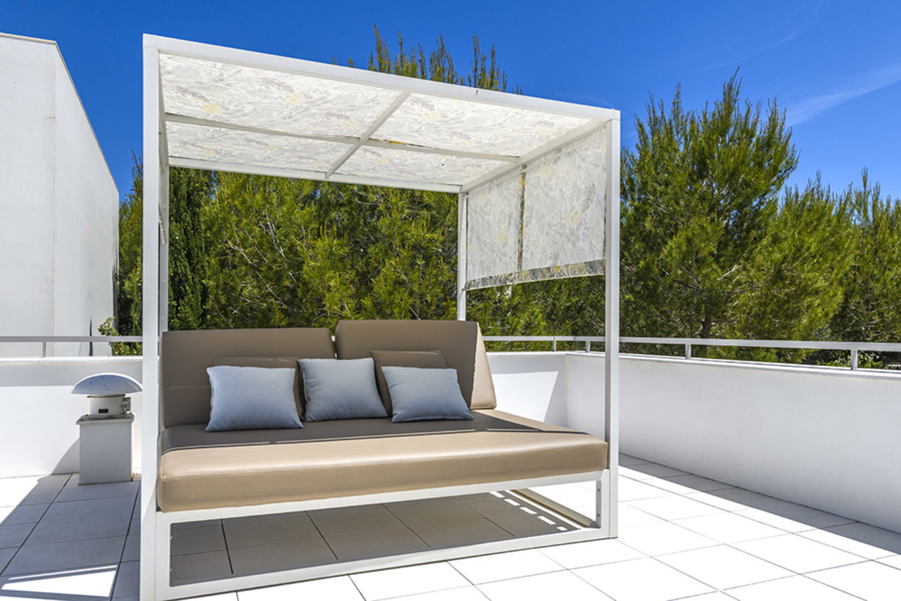 Villa for Sale in Las Colinas Golf, Alicante
