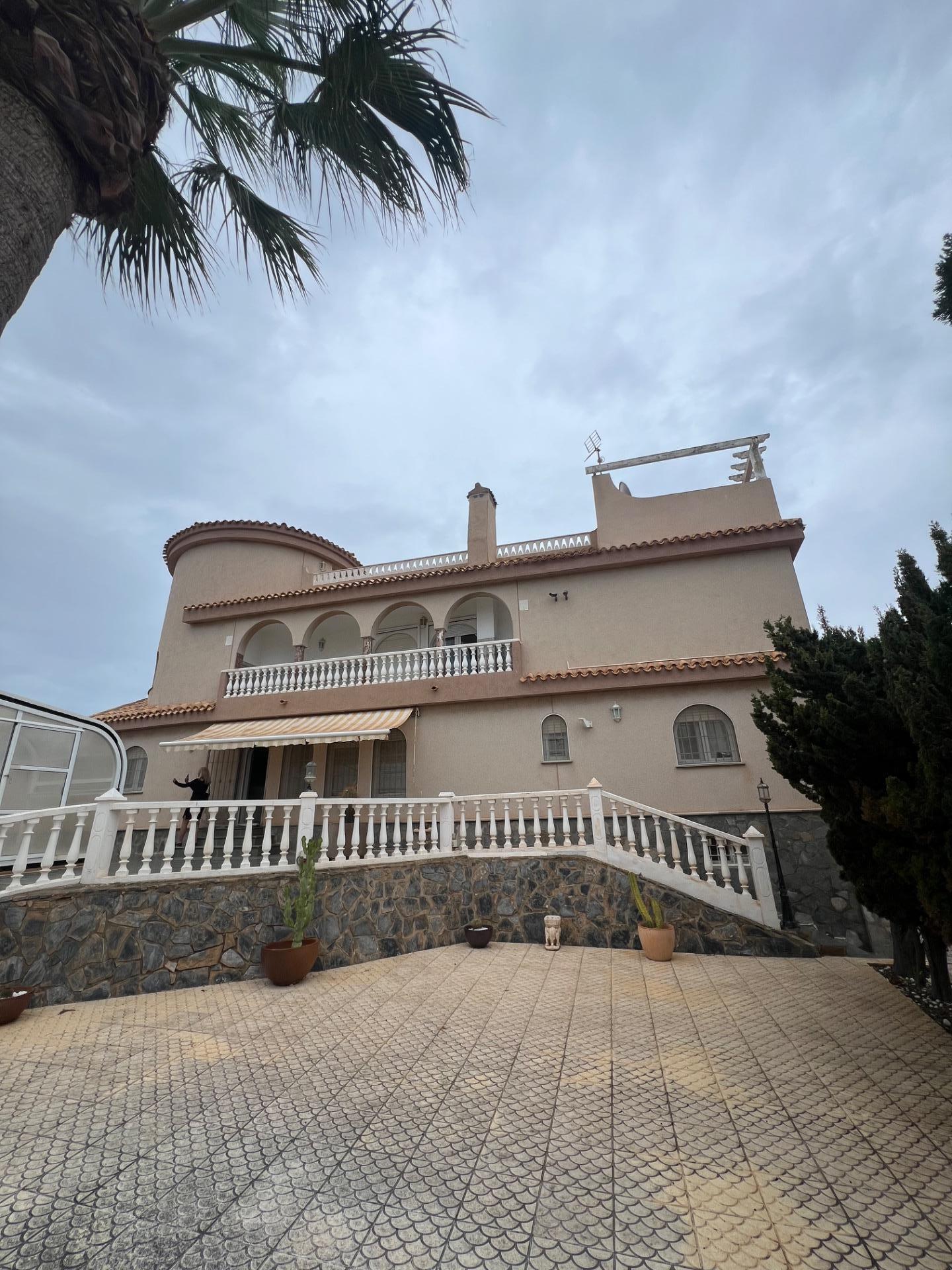 32-1 Villa for Sale in La Manga del Mar Menor, Murcia
