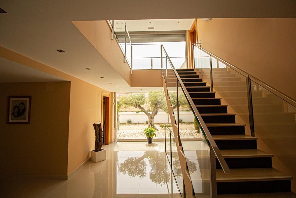 Villa for Sale in Alfas del Pi, Alicante