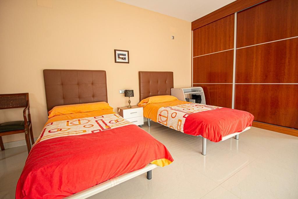 Villa for Sale in Alfas del Pi, Alicante