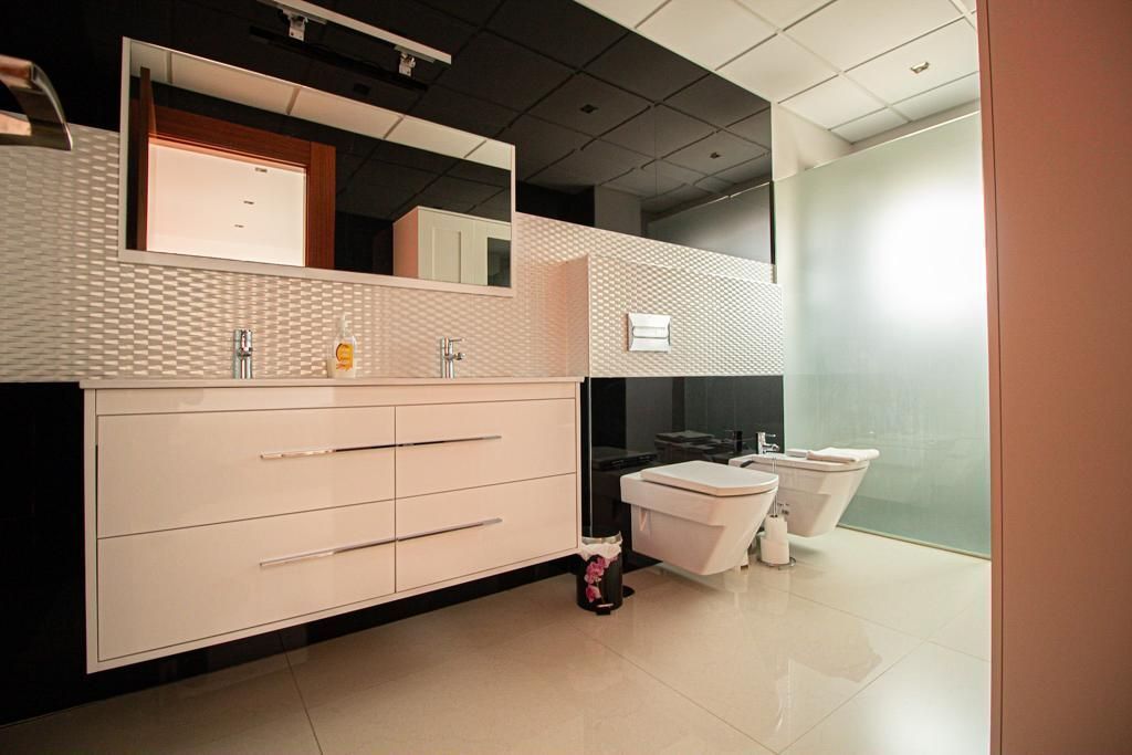 Villa for Sale in Alfas del Pi, Alicante