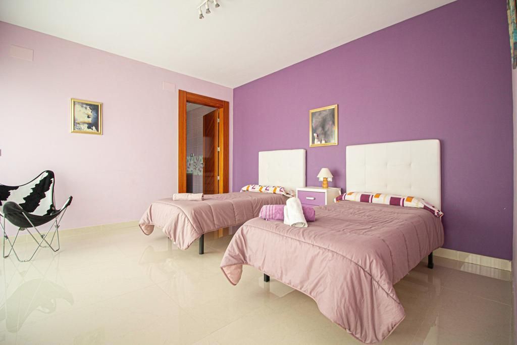 Villa for Sale in Alfas del Pi, Alicante