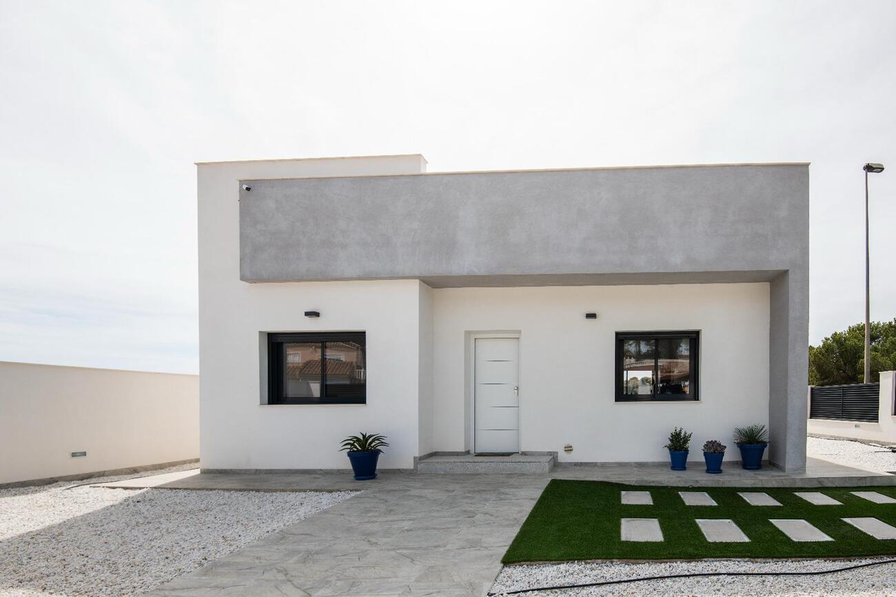 Villa for Sale in Pinar de Campoverde, Alicante