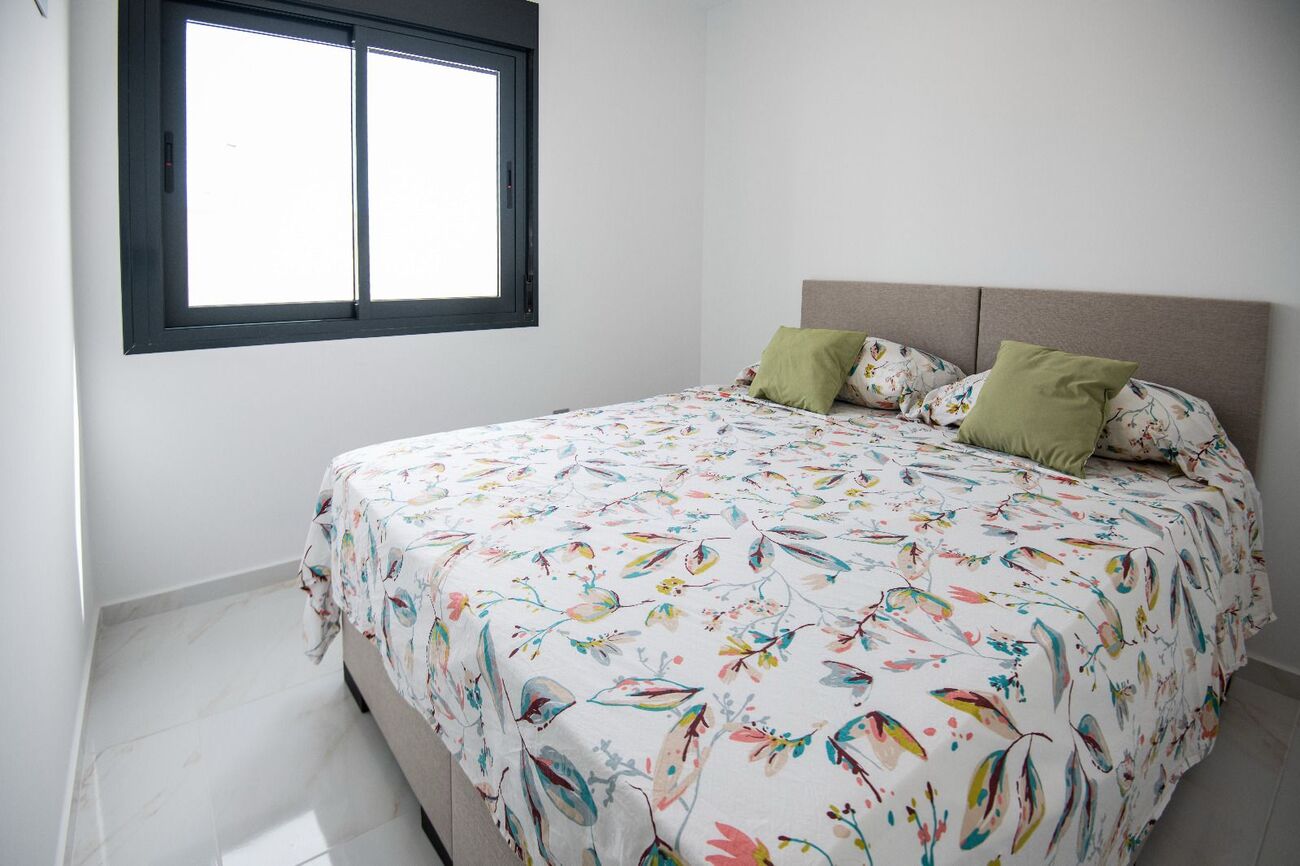 Villa for Sale in Pinar de Campoverde, Alicante