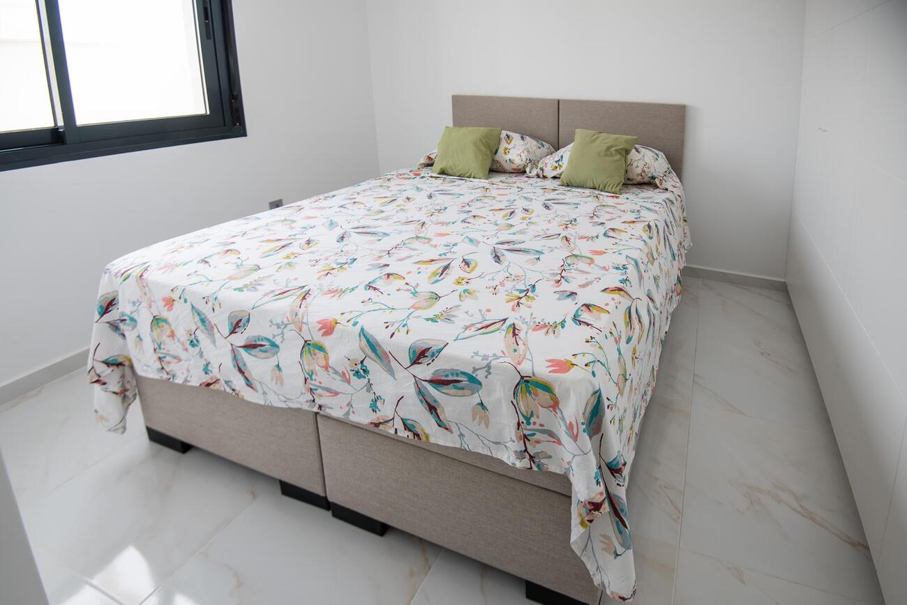 Villa for Sale in Pinar de Campoverde, Alicante