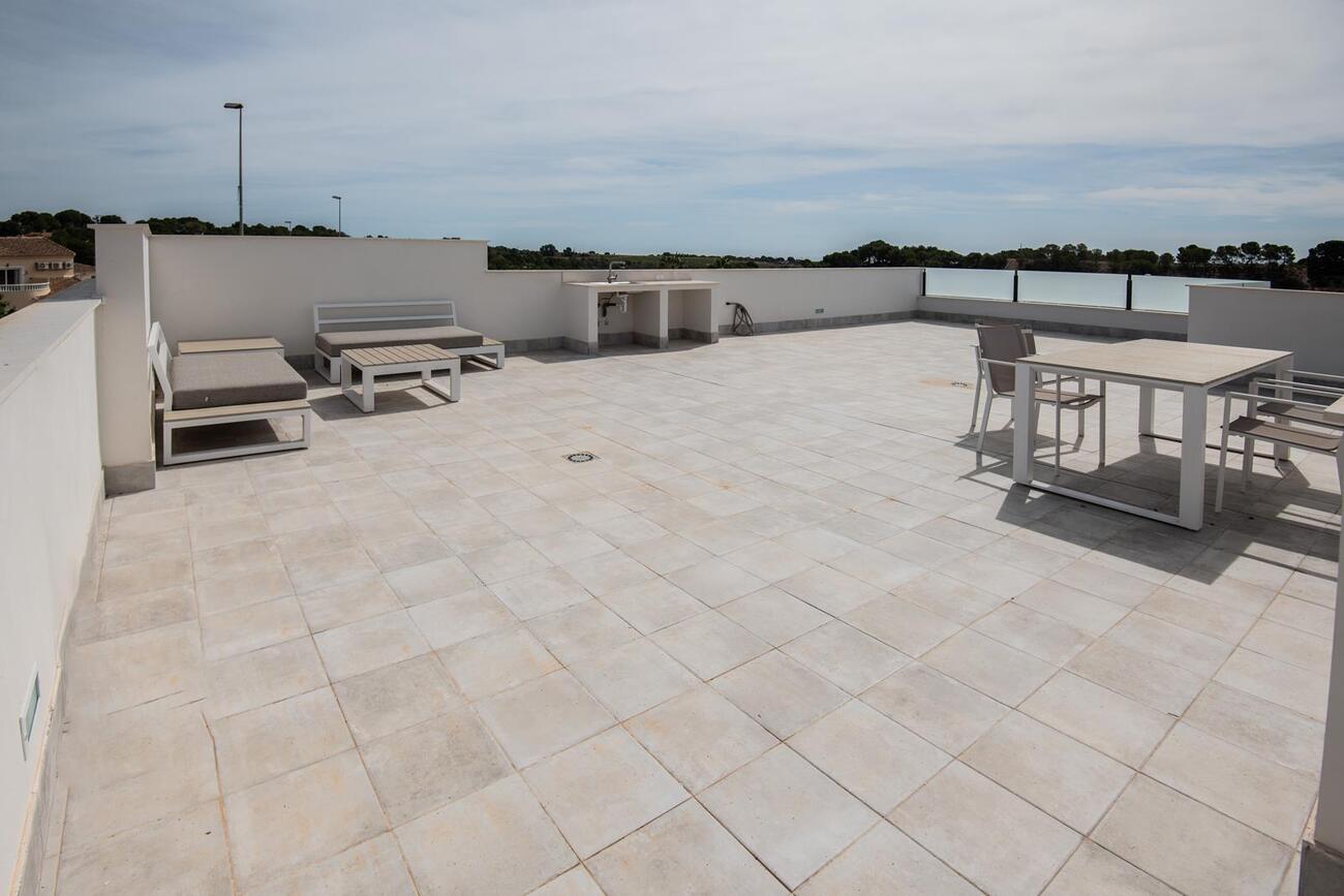 Villa for Sale in Pinar de Campoverde, Alicante