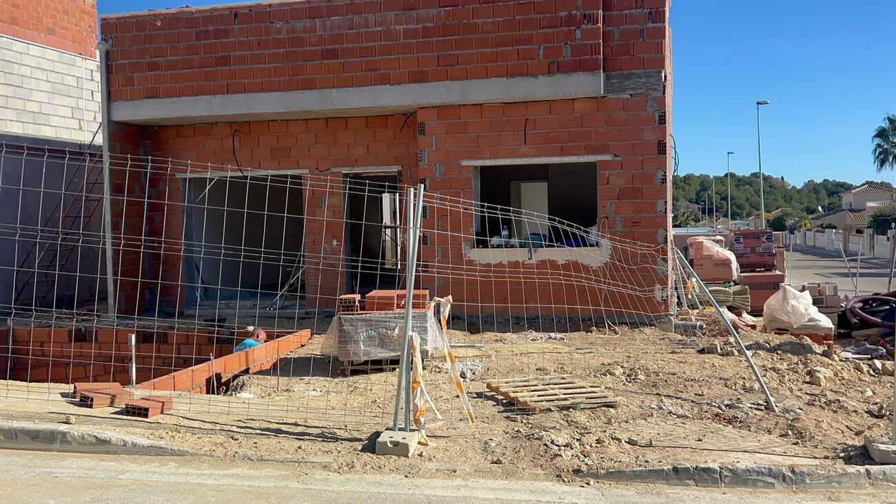 Villa for Sale in Pinar de Campoverde, Alicante