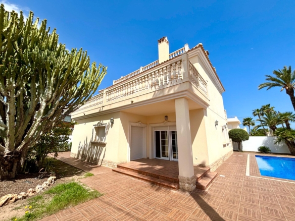 Villa for Sale in Cabo Roig, Alicante