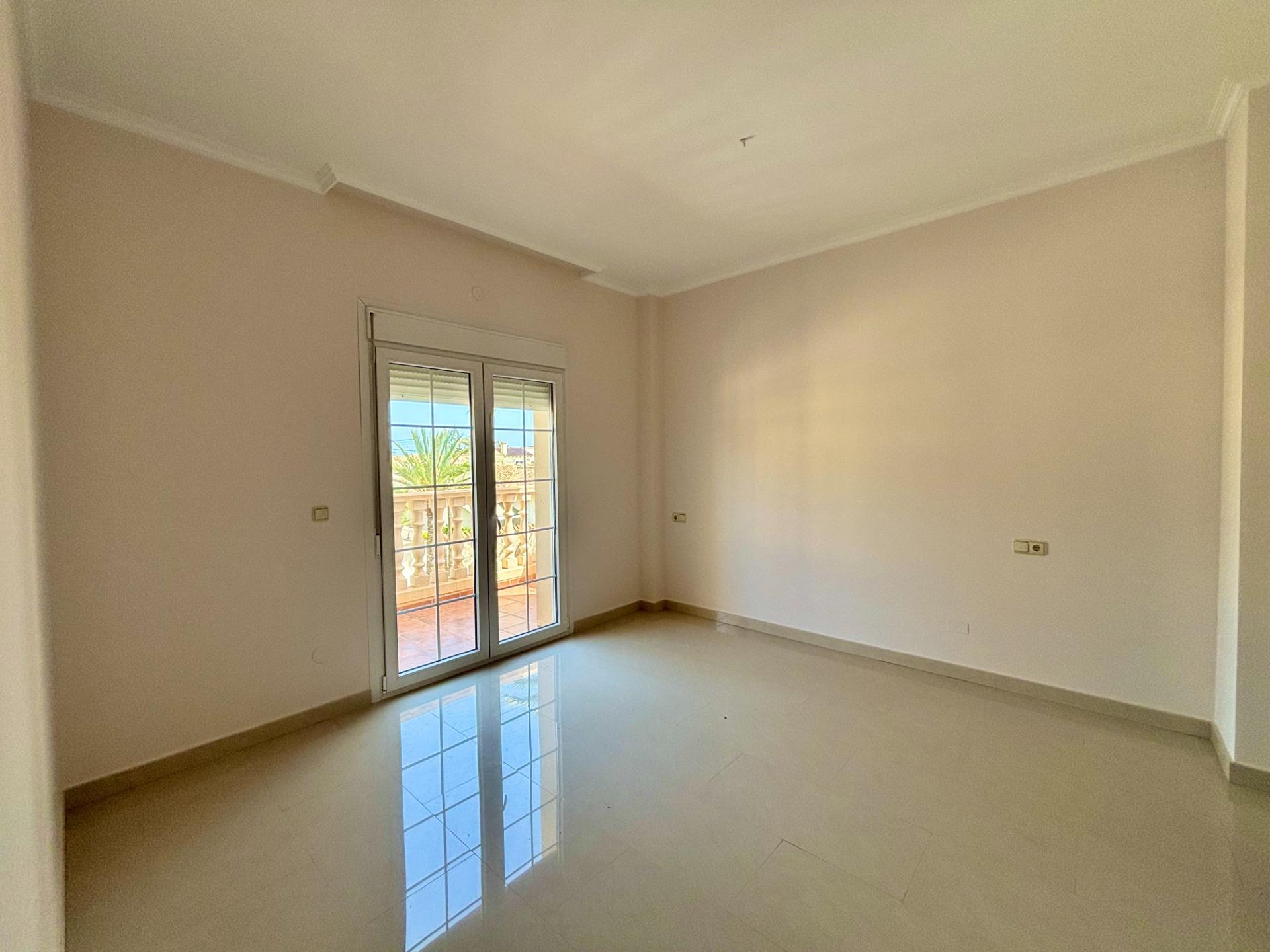 Villa for Sale in Cabo Roig, Alicante